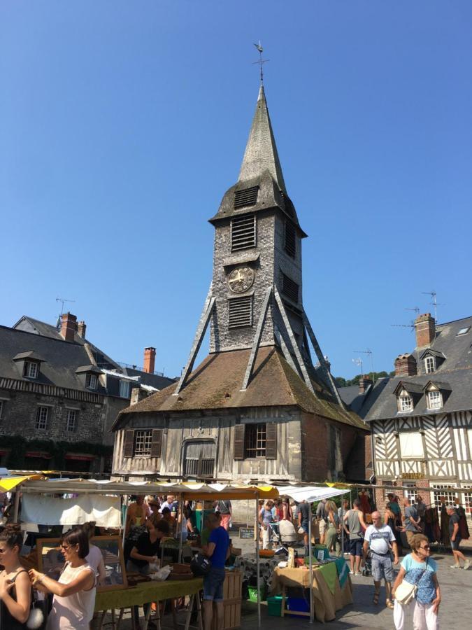 Au Coeur De Sainte Catherine Онфльор Екстериор снимка